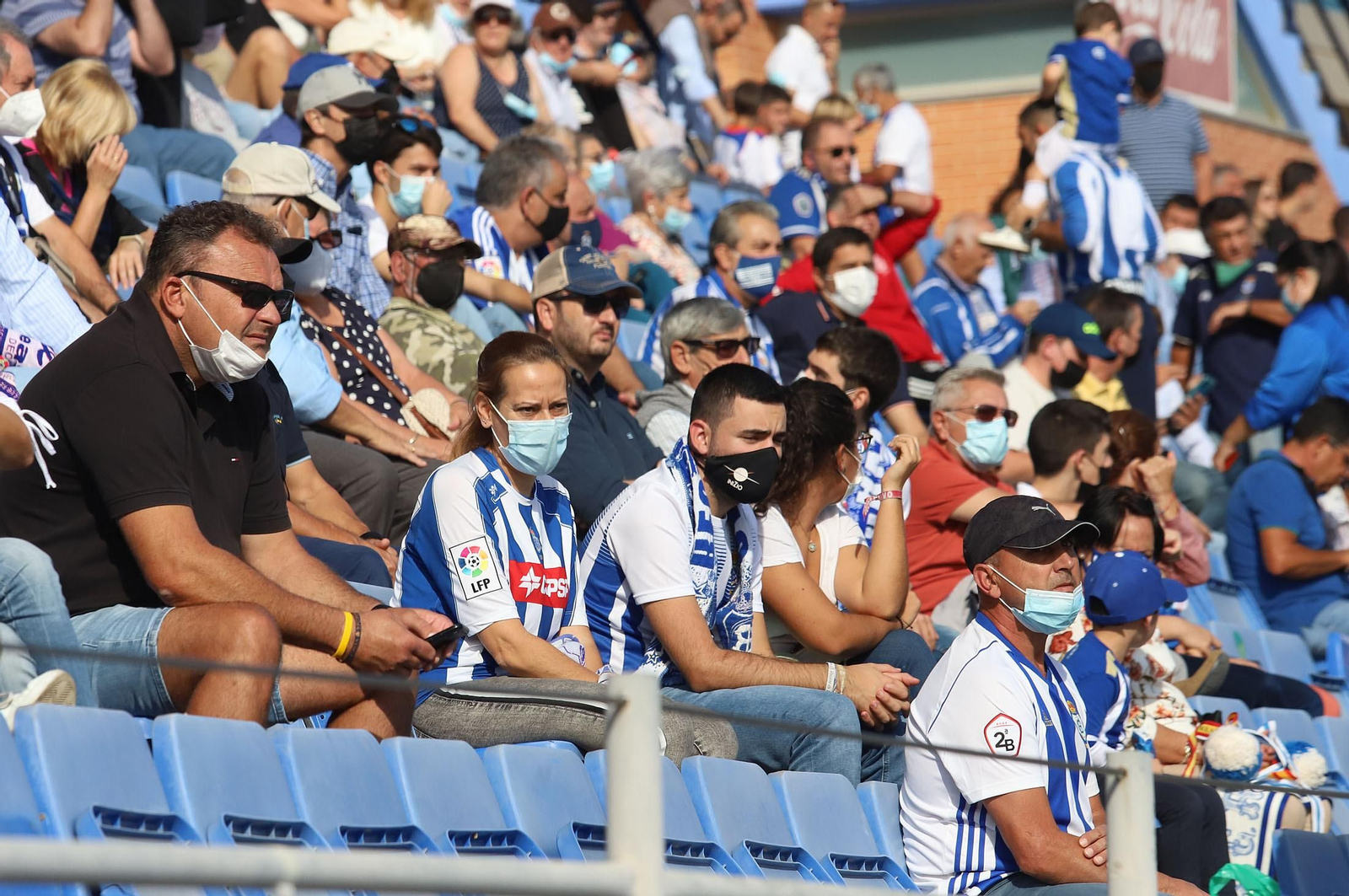 Imágenes de la mejor afición en el Recre-Gerena
