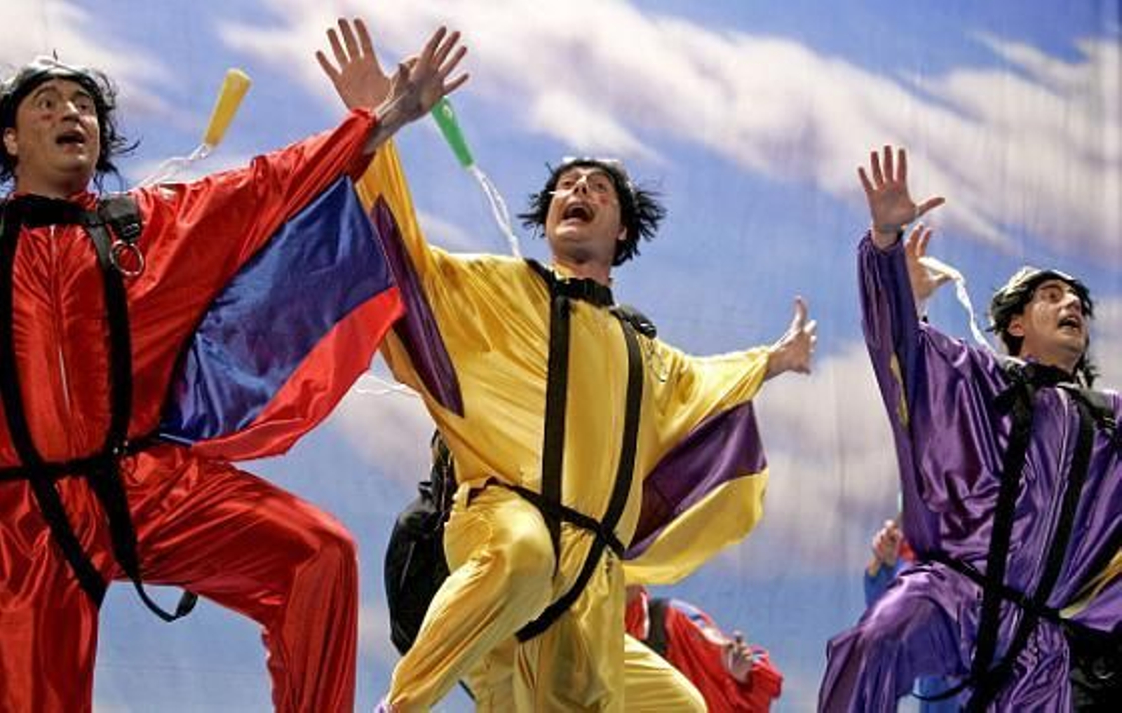 Tipo de paracaidistas para los chirigoteros sevillanos.

Foto: Lourdes de Vicente