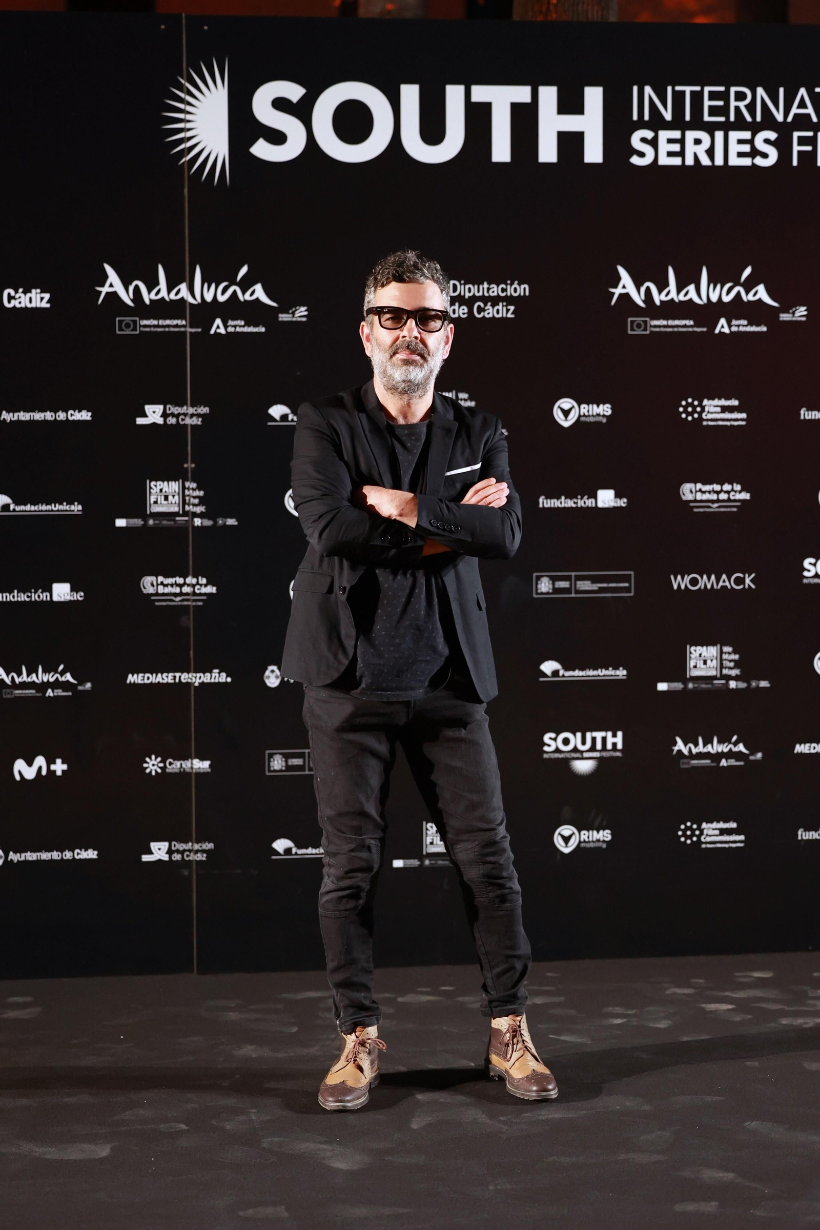 Las imágenes de la última gran alfombra roja de South International Series Festival Cádiz: Eduardo Noriega, Paco León, Ingrid Rubio, Benito Zambrano...
