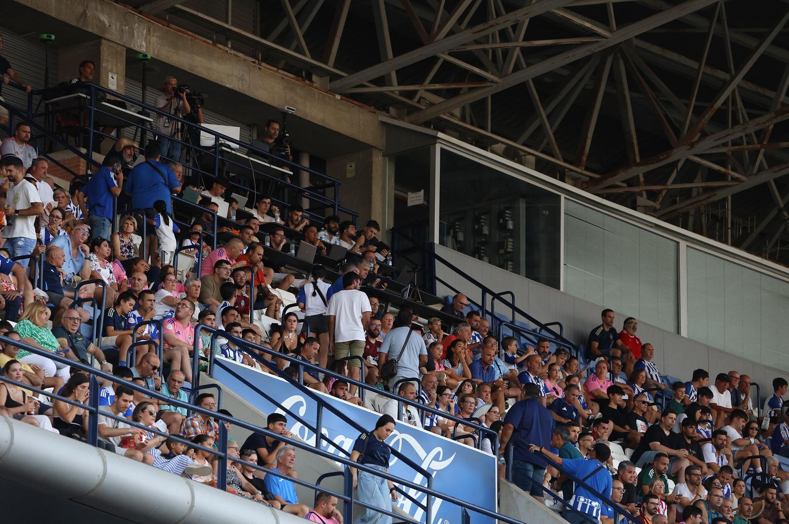 Búscate en las gradas del estadio en la celebración del Trofeo Colombino