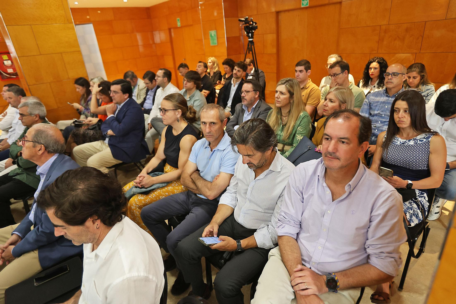 Las imágenes en el desayuno-coloquio de Grupo Joly 'Frutos rojos: retos de un futuro sostenible'