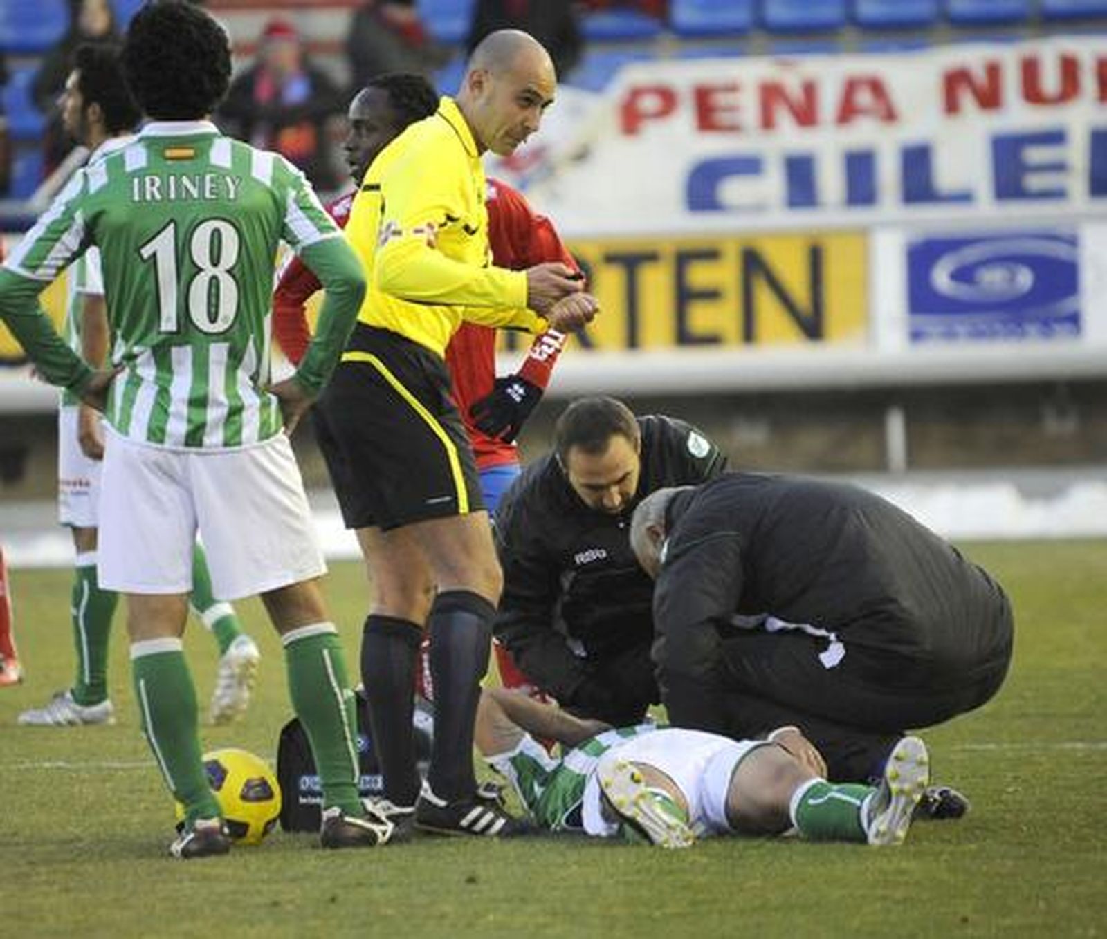 El Betis consolida aún más su liderato tras ganar en Soria al Numancia. / LOF
