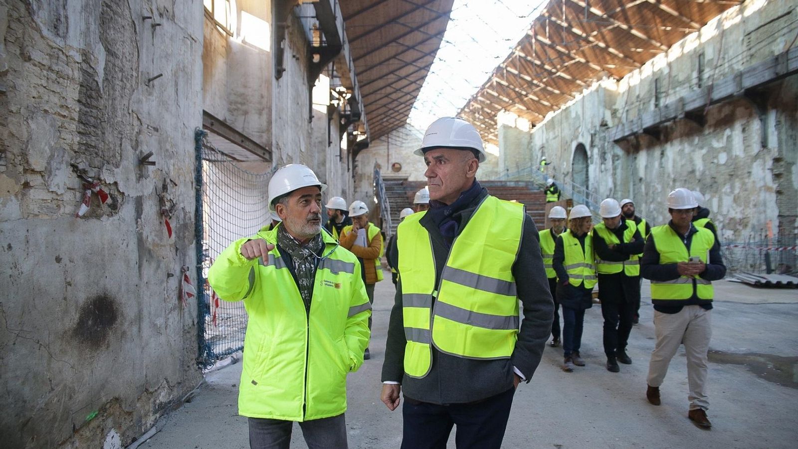Visita del alcalde a las obras en Artillería.