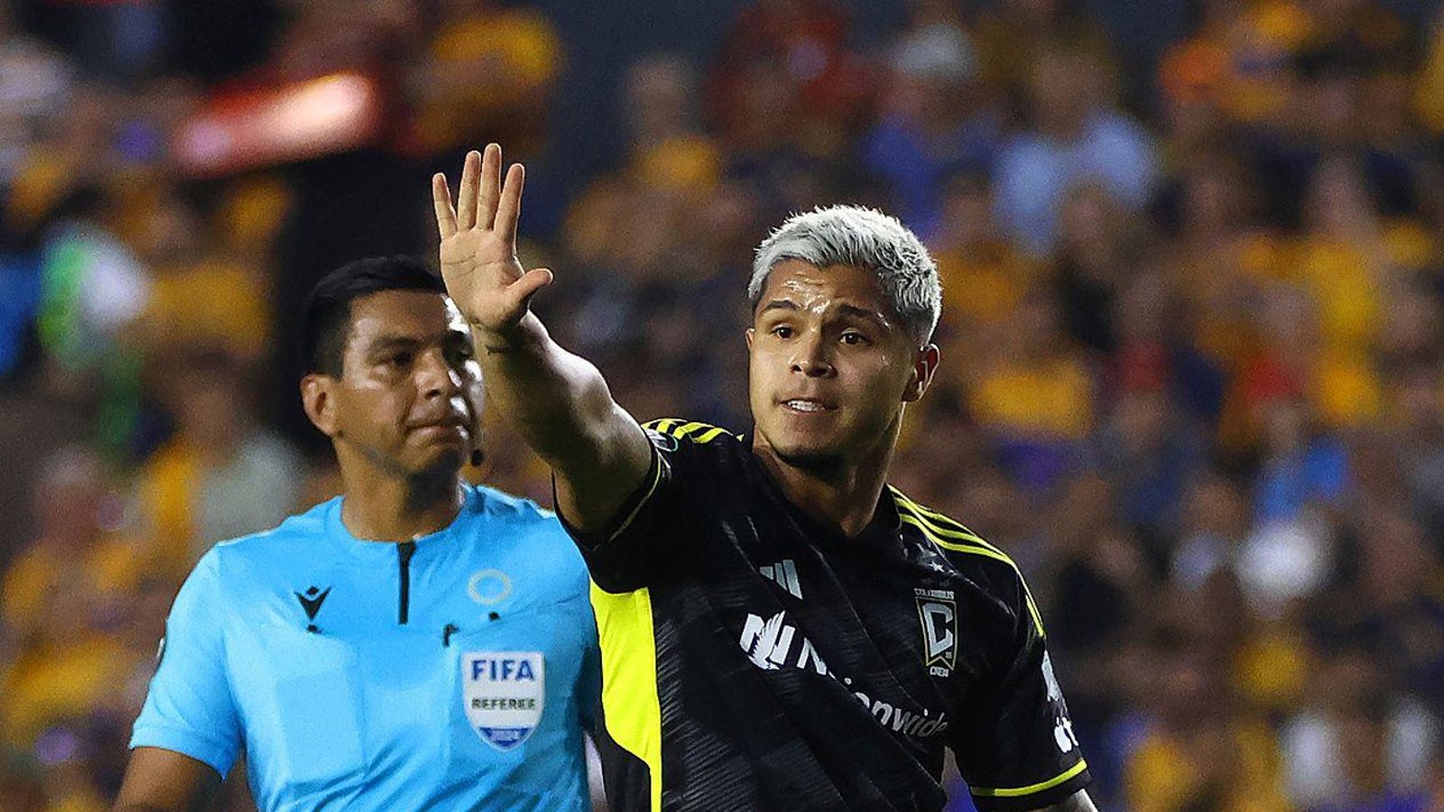 Las fotos de la carrera de Cucho Hernández