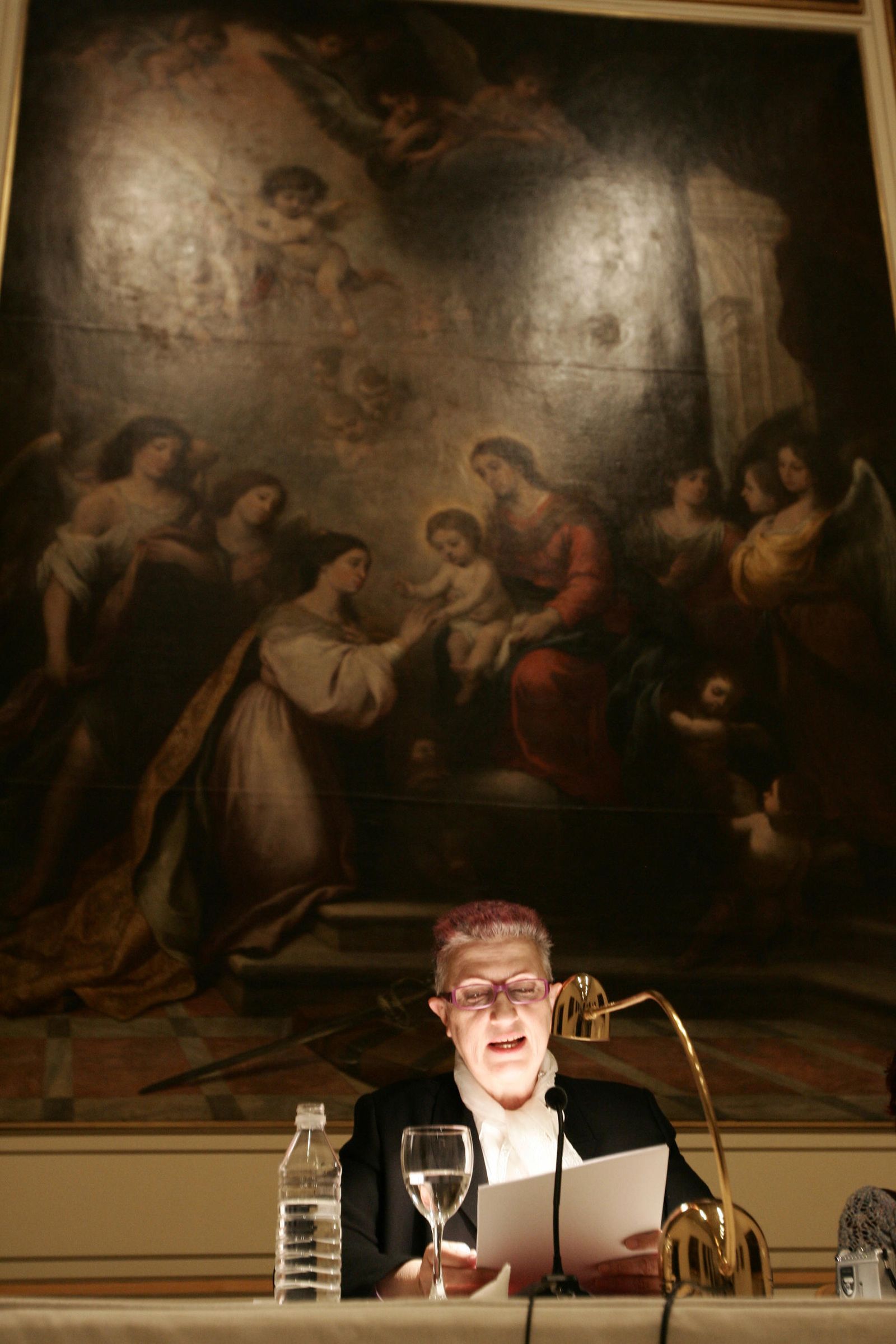 Ana Rossetti diserta sobre una de las obras del Museo de Cádiz en 2007 en el ciclo Voces en el Museo.