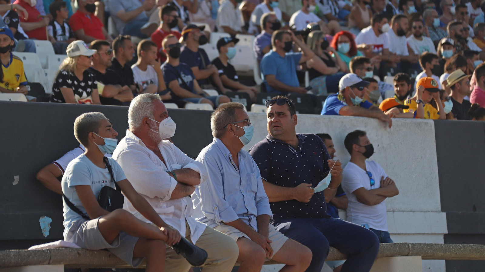 Las mejores fotos del Balona - Cádiz en La Línea