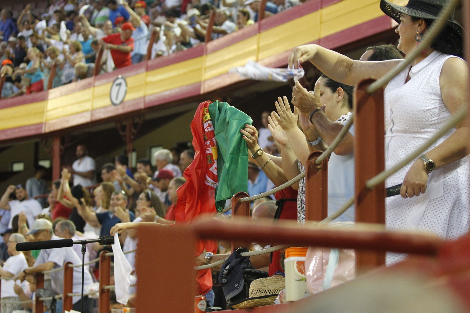 Fotogalería corrida de toros Roquetas de Mar. El Fandi, Castella, Cayetano.