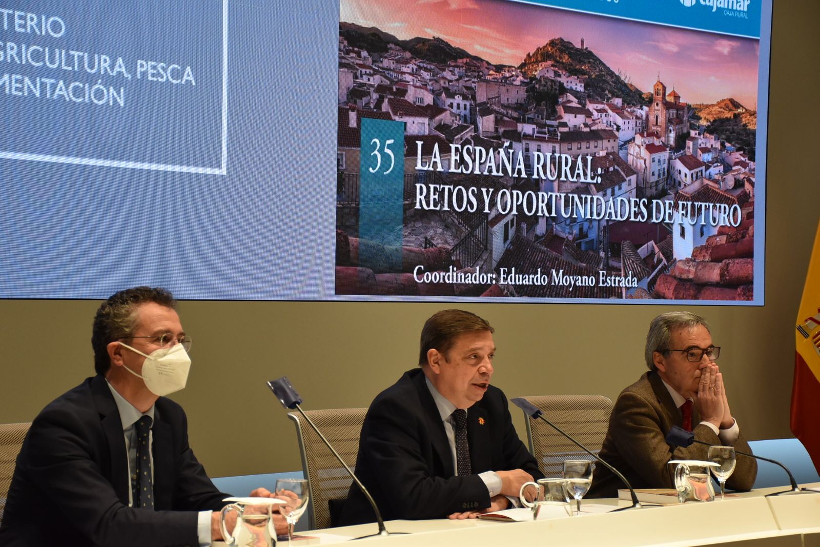 Presentación de la  la monografía ‘La España rural: retos y oportunidades de futuro’, editada por Cajamar y coordinada por Eduardo Moyano.