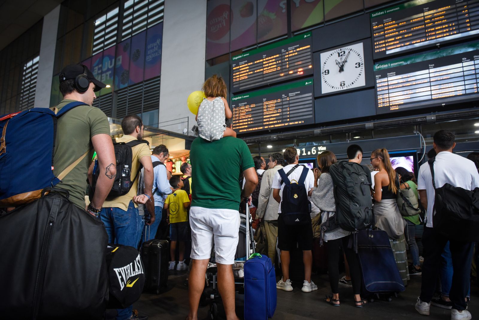 Imágenes del caos en Santa Justa