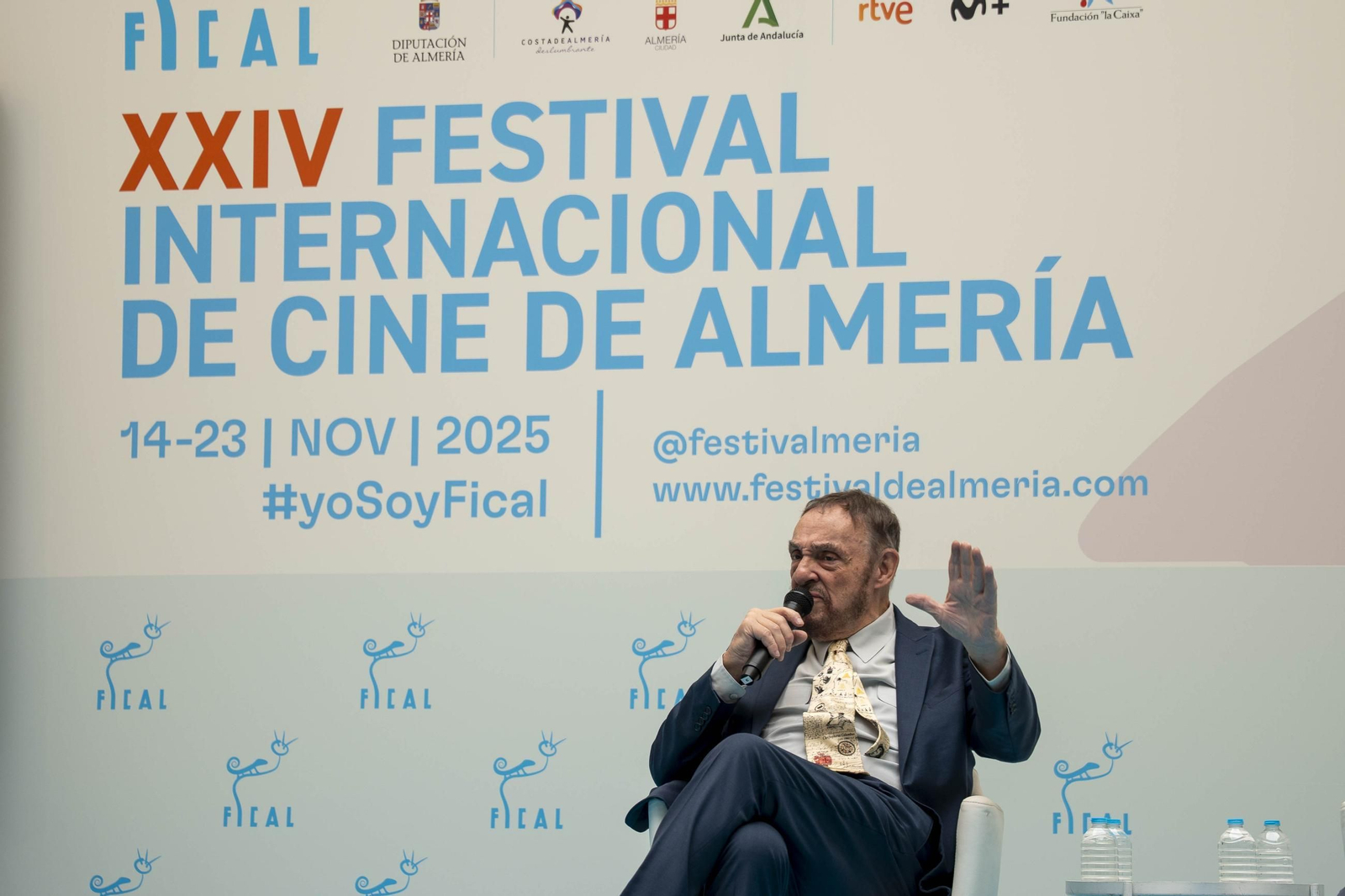 La estrella a JOHN RHYS-DAVIES luce en el paseo de la fama de Almería