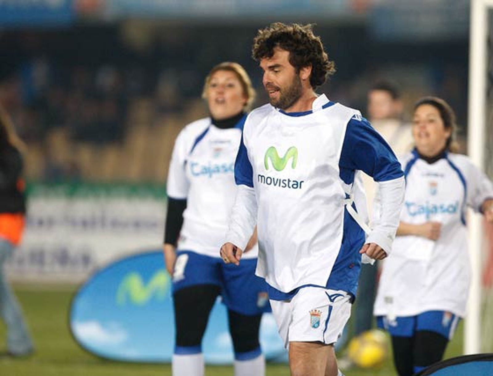 uan Pedro, actual coordinador de la cantera xerecista, se volvió a calzar las botas para echar una pachanga.

Foto: Juan Carlos Toro
