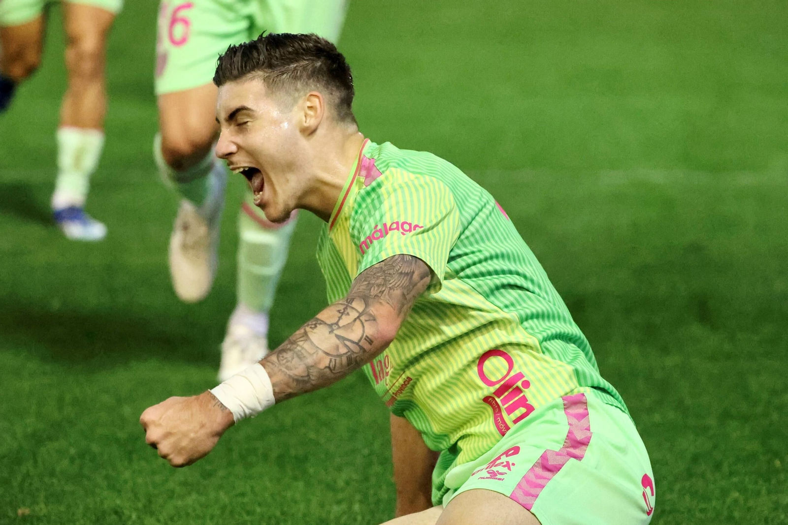 Roberto, su paso por el Málaga CF en fotos