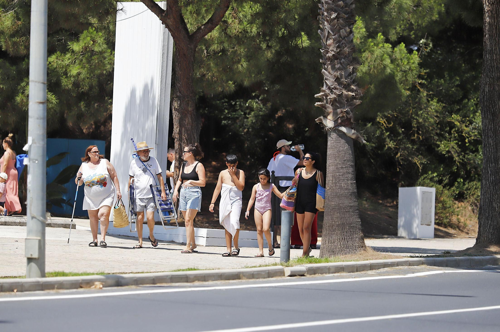 Las imágenes de la jornada de domingo en las playas de Huelva