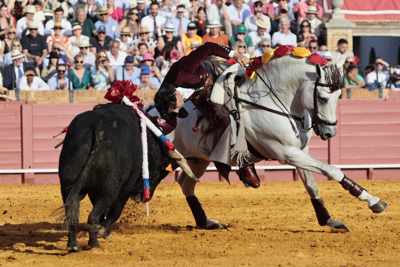 Las imágenes de la corrida de rejones