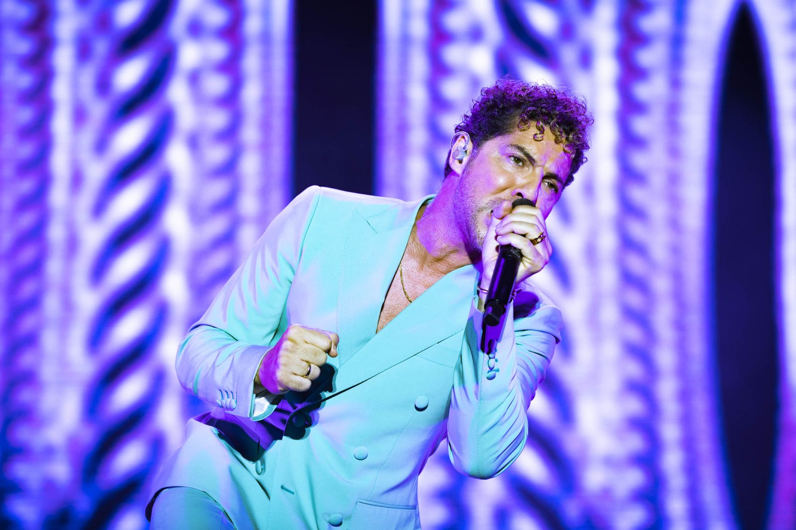 Búscate entre las imágenes del concierto de David Bisbal en Concert Music Festival de Chiclana