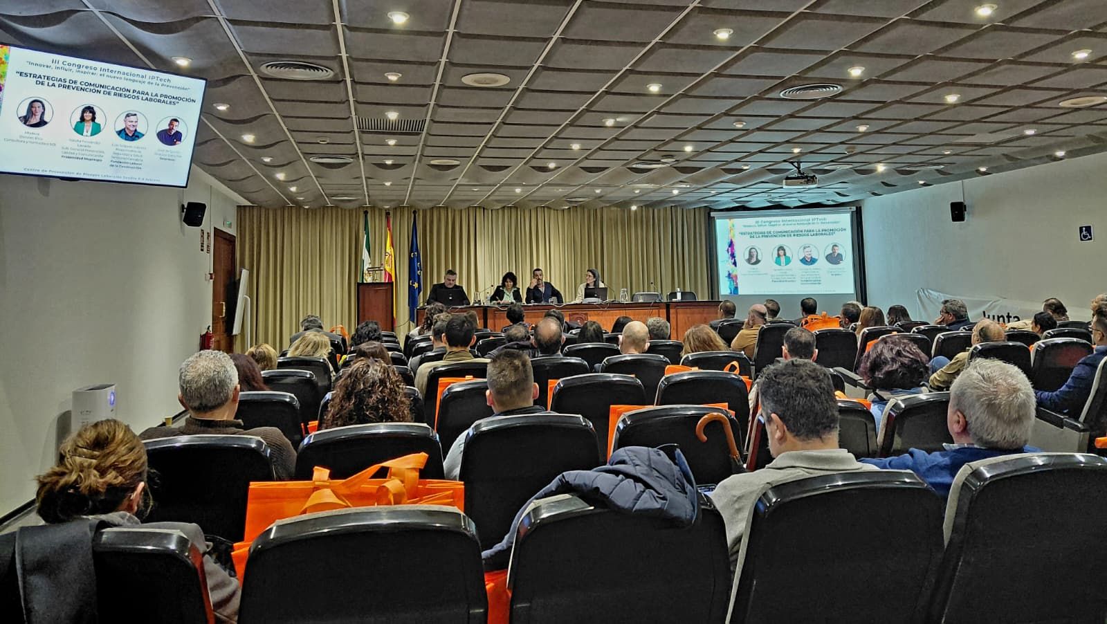 El encuentro ha reunido a 100 expertos en prevención de riesgos laborales.