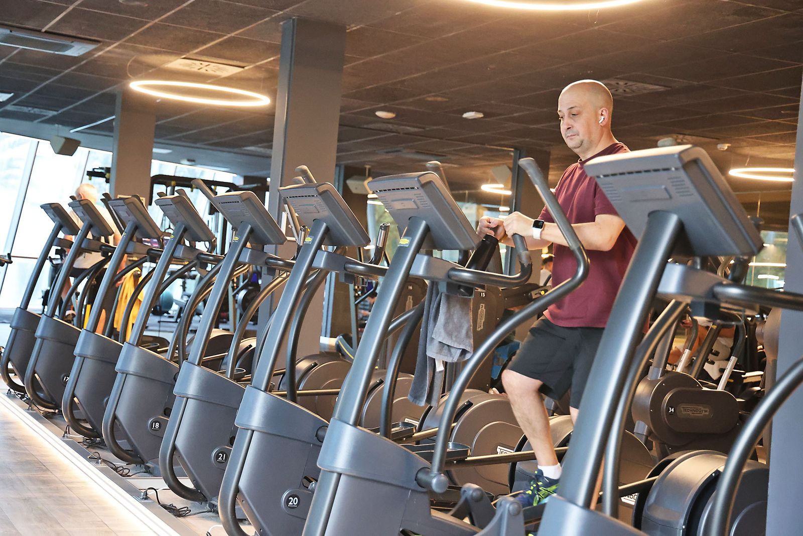 Las fotos de la vuelta al gimnasio en Huelva: El O2 se llena con los propósitos de enero