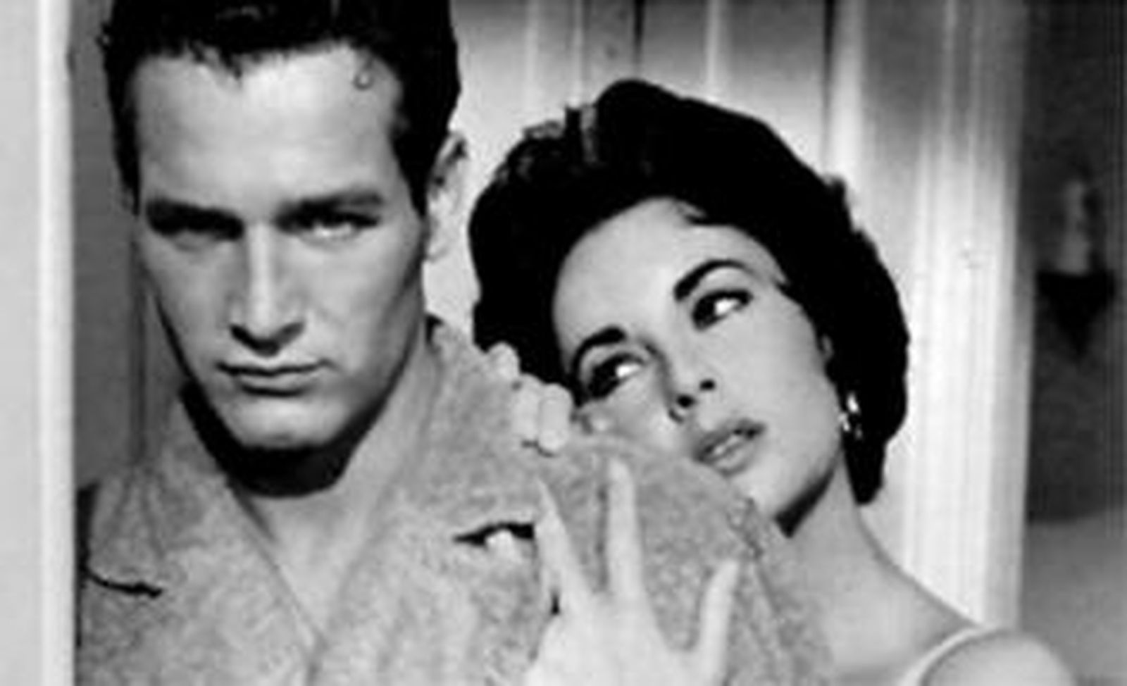 El actor, con Elizabeth Taylor, en 'La gata sobre el tejado de zinc'.