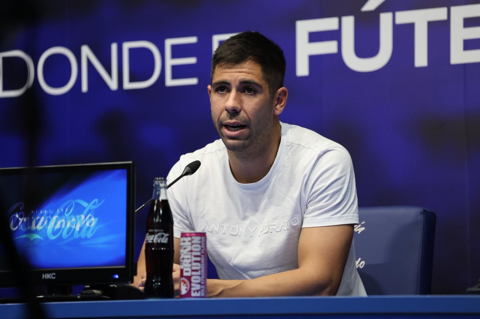 Roni comparece en sala de prensa este miércoles.