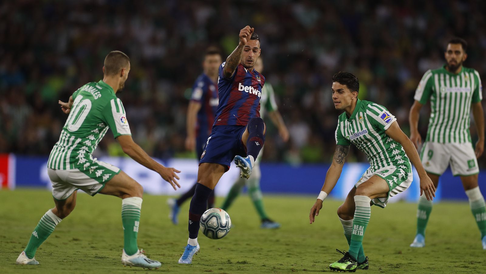 El Betis-Levante, en imágenes