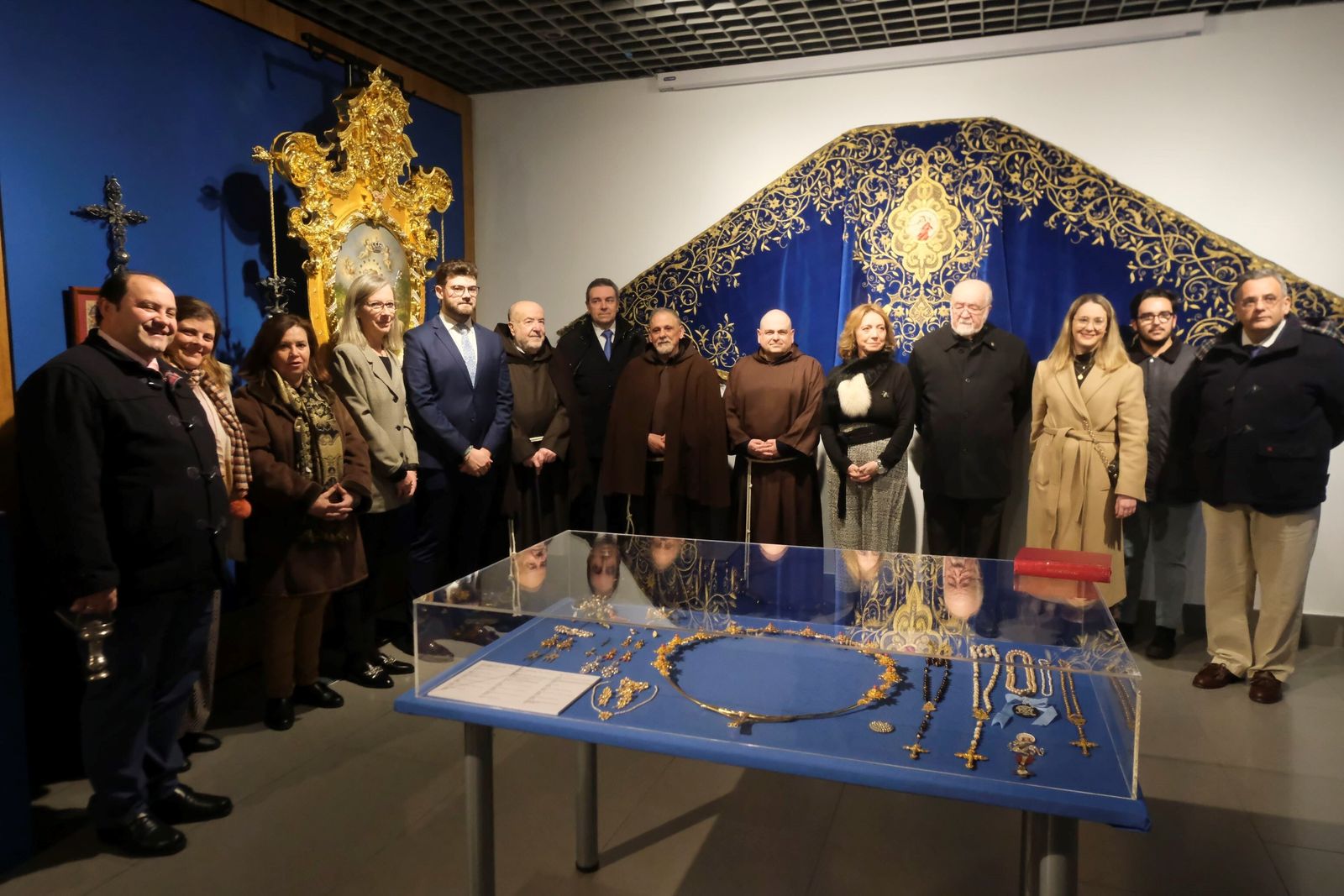 La exposición 'El resurgir de una devoción', de la Divina Pastora de las Almas de Córdoba, en imágenes