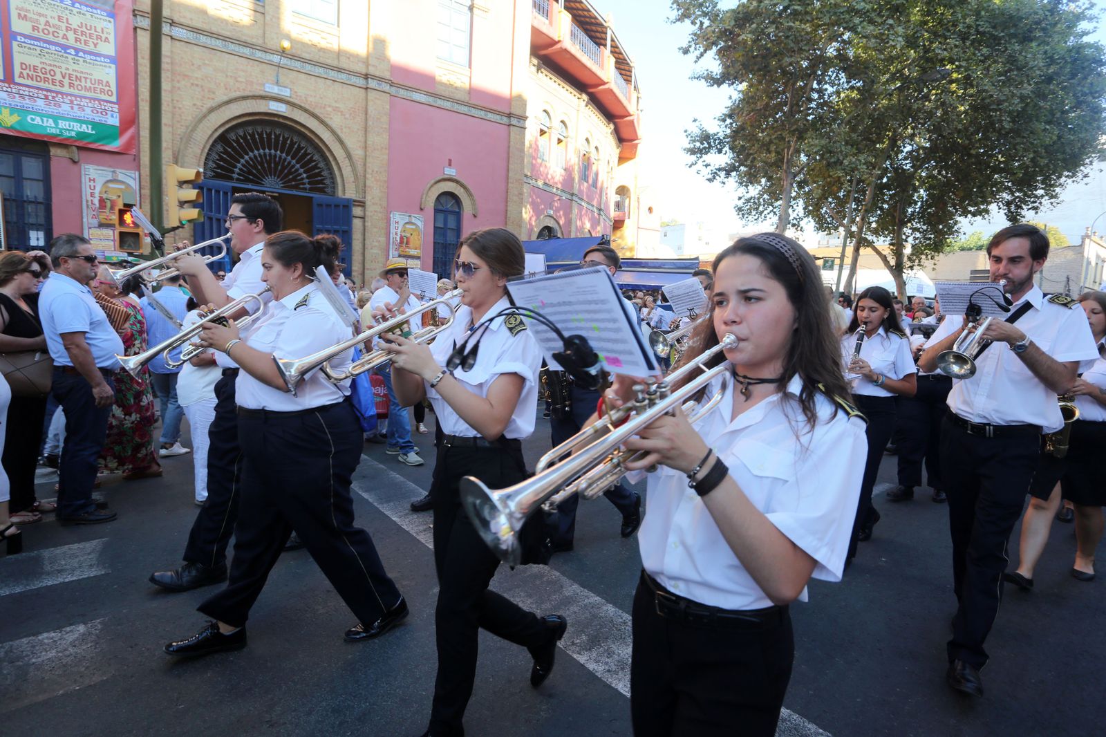 Imágenes del ambiente de la corrida del 3 de agosto en la Plaza de Toros de la Merced