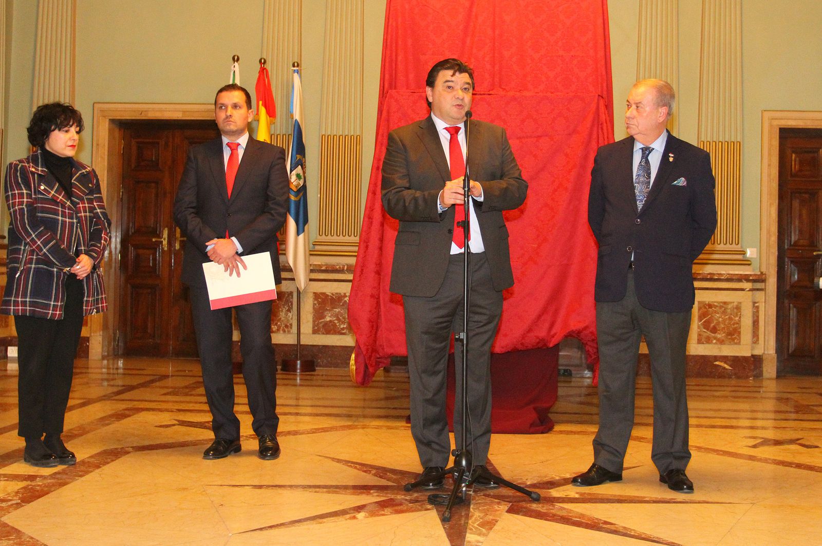 Imágenes de la presentación del cartel de la Semana Santa 2018