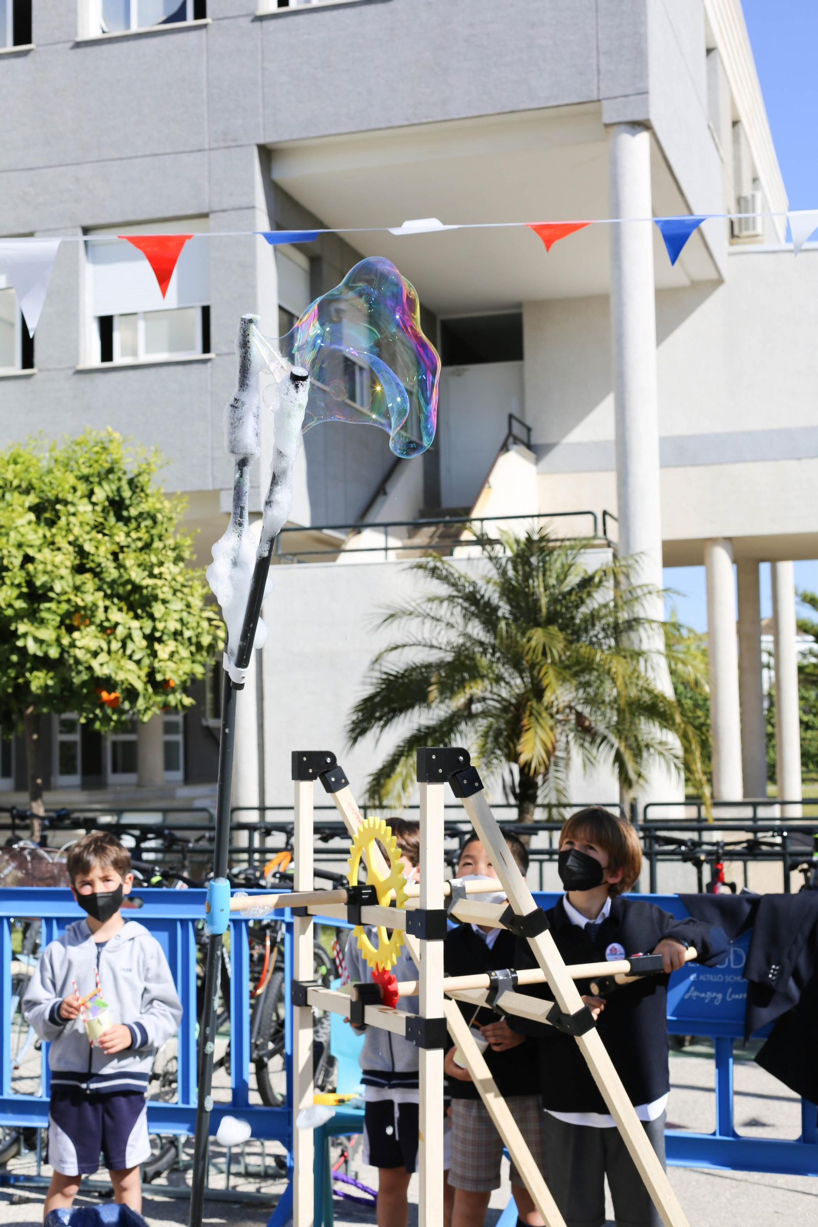 Una imagen del evento que se está celebrando en el Laude Altillo School.