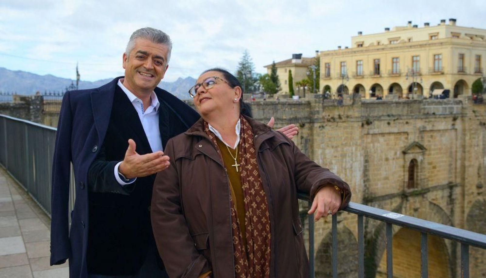 Modesto Barragán, con María del Monte, en la foto de presentación de las Campanadas de Canal Sur del pasado año. Pepe Da Rosa sustituyó al ubriqueño
