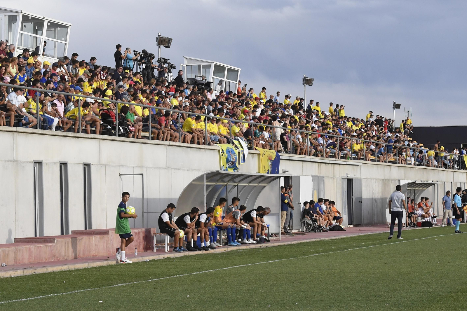 Las imágenes del Cádiz B-Murcia