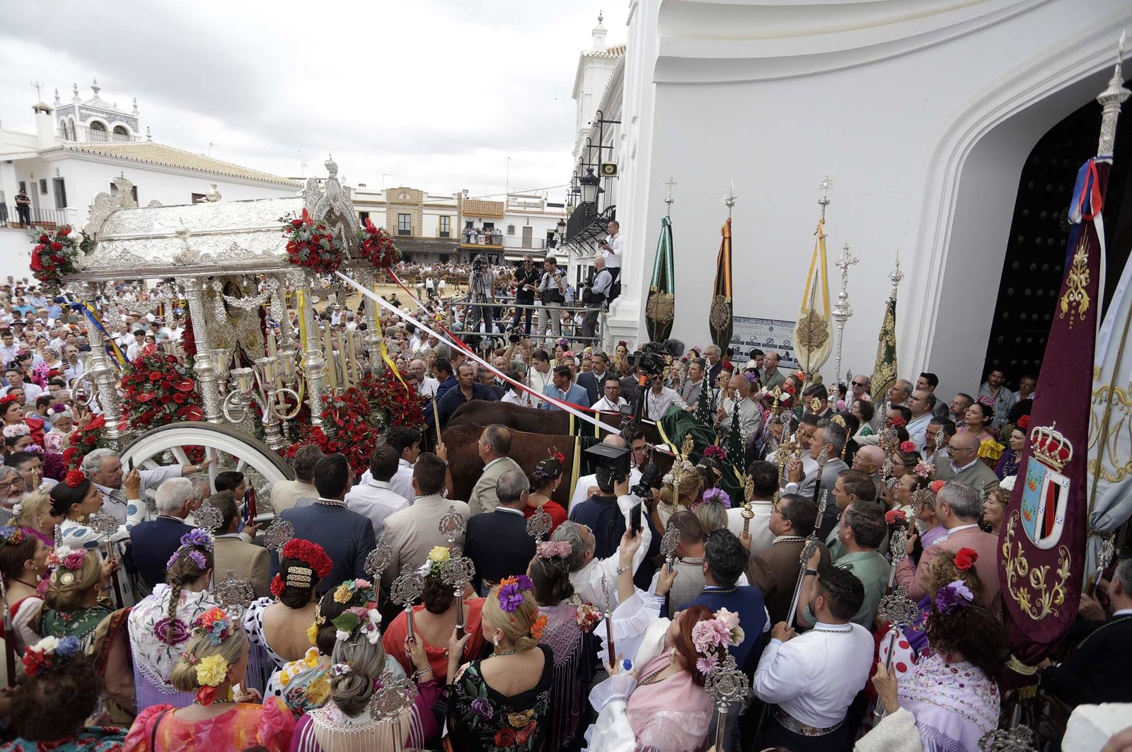 El Rocío 2023: Imágenes de ambiente y presentaciones de las Hermandades