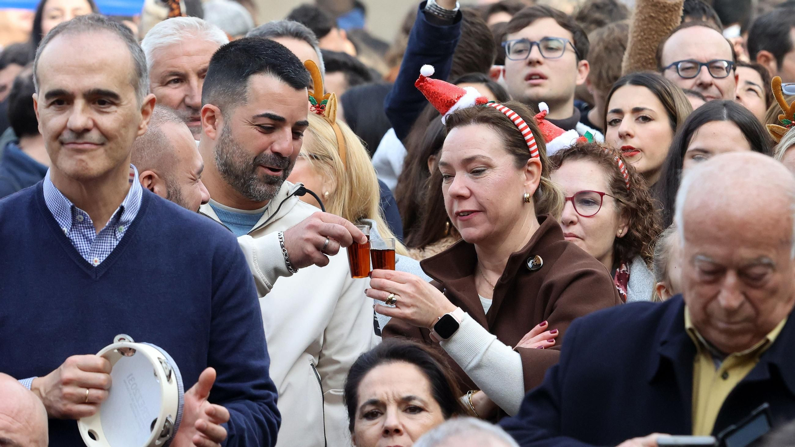 Imágenes de la zambomba BIC en Jerez