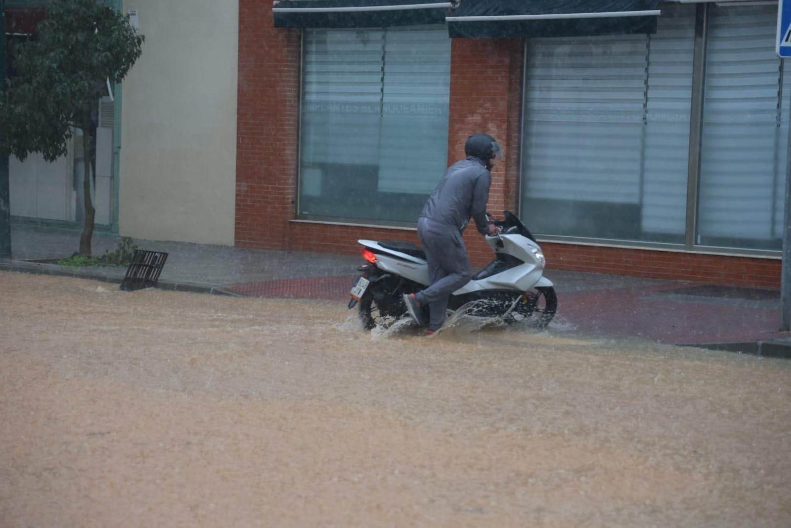 Campanillas ha vuelto a ser de las zonas más afectadas por el agua.