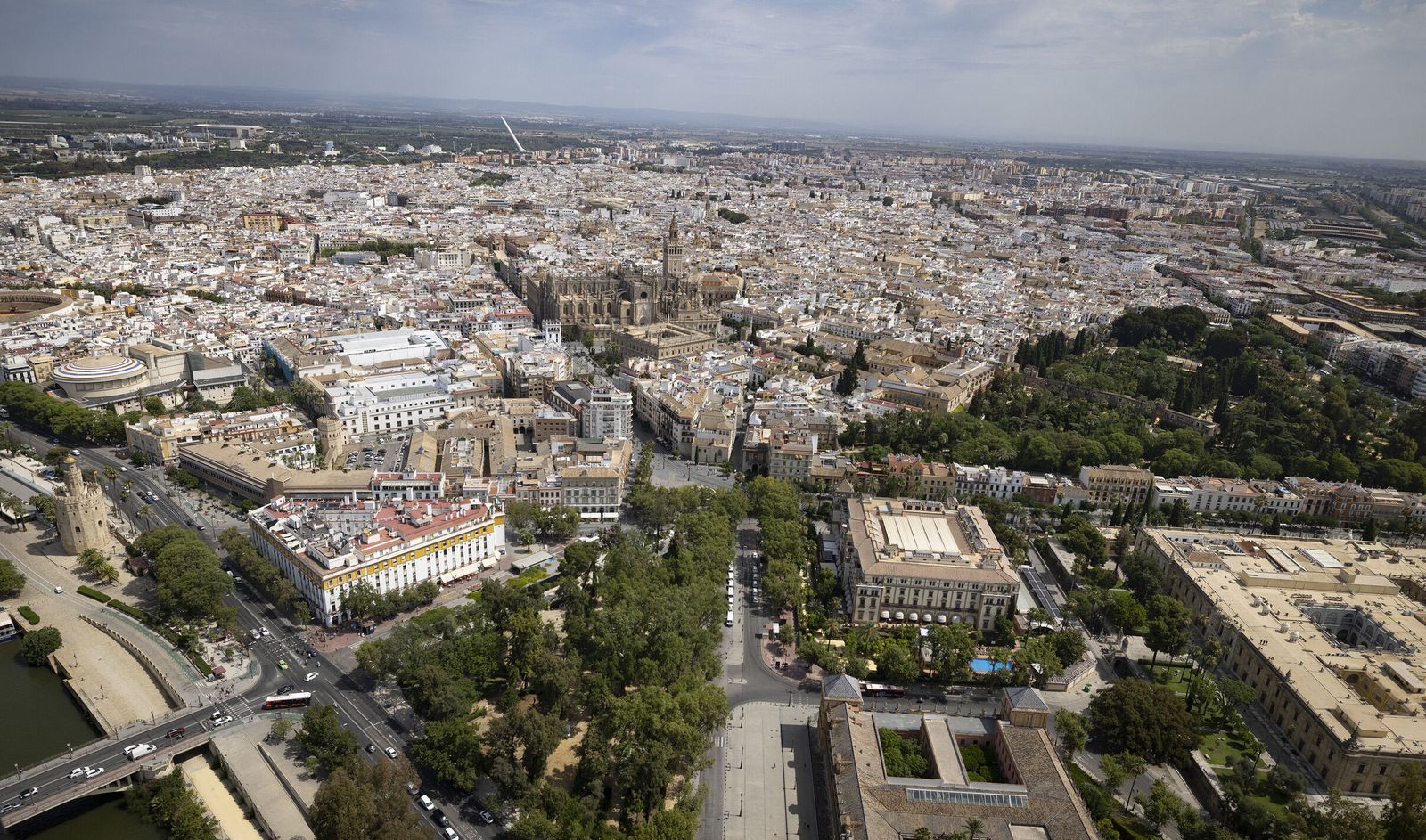 Sevilla desde el helicóptero de la Policía Nacional