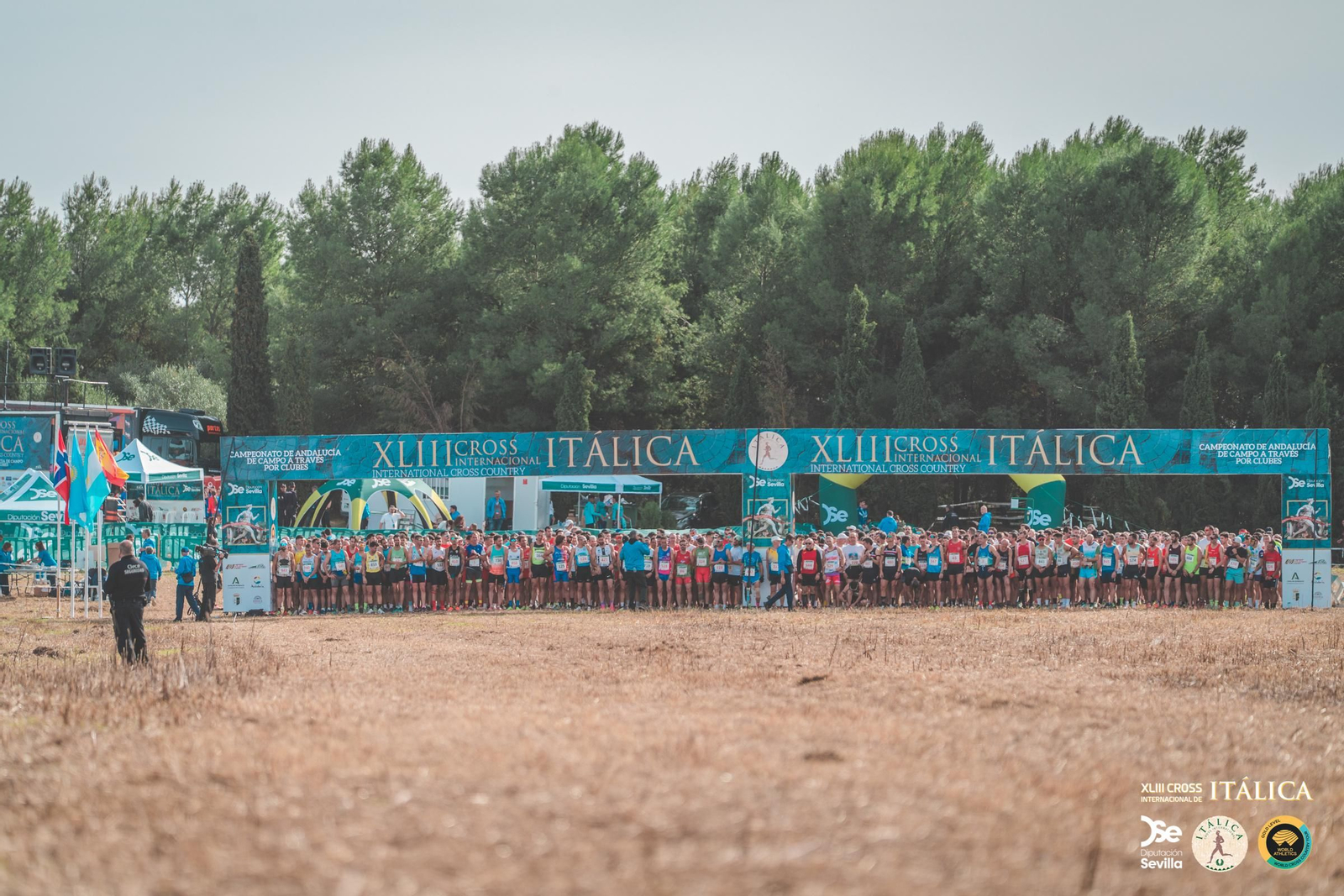 Búscate en las fotos del Cross de Itálica 2025 | 2