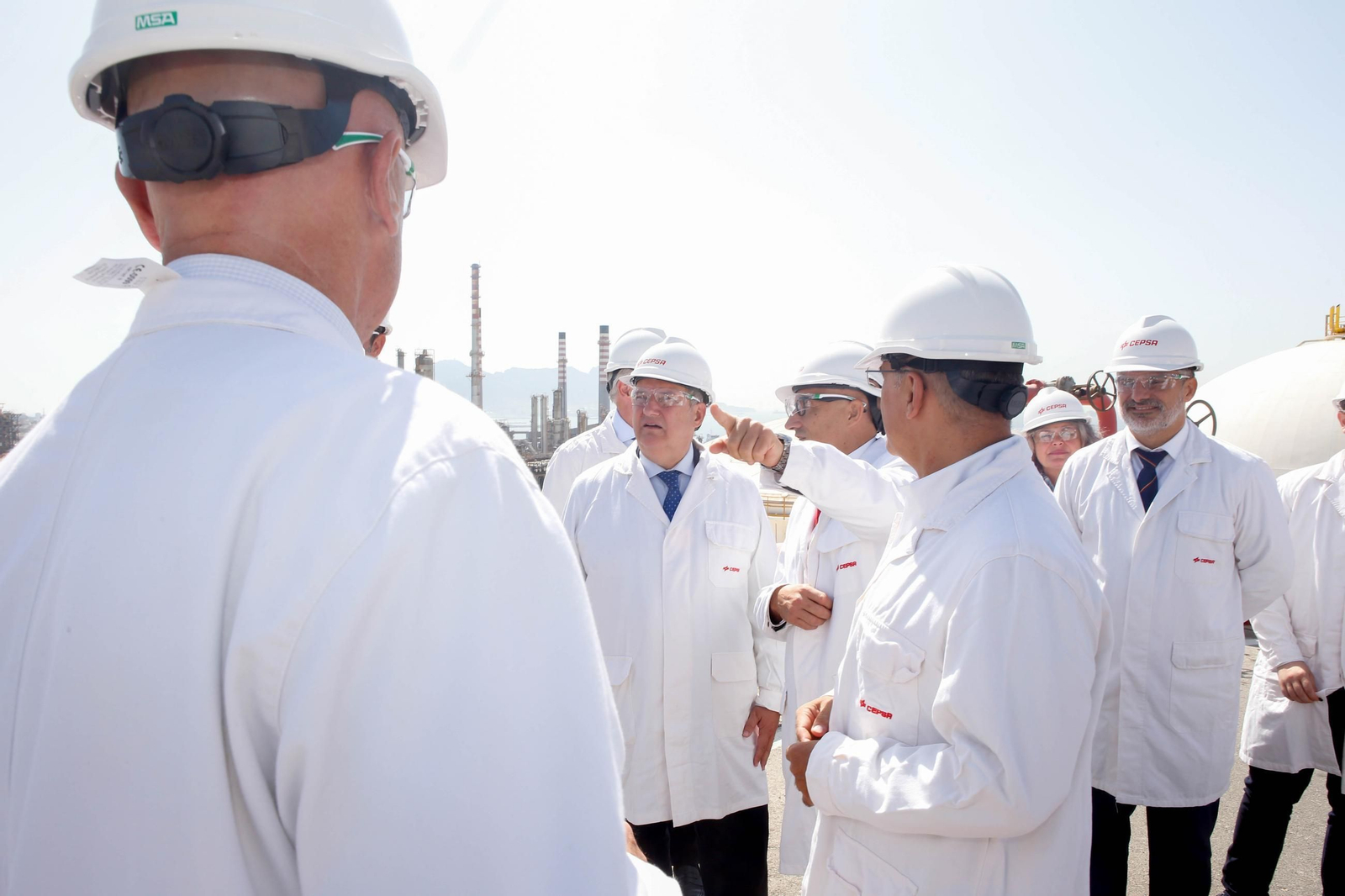Visita del ministro de Industria al parque de Cepsa en San Roque para conocer sus proyectos de hidrógeno verde Visita del ministro de Industria al parque de Cepsa en San Roque para conocer sus proyectos de hidrógeno verde