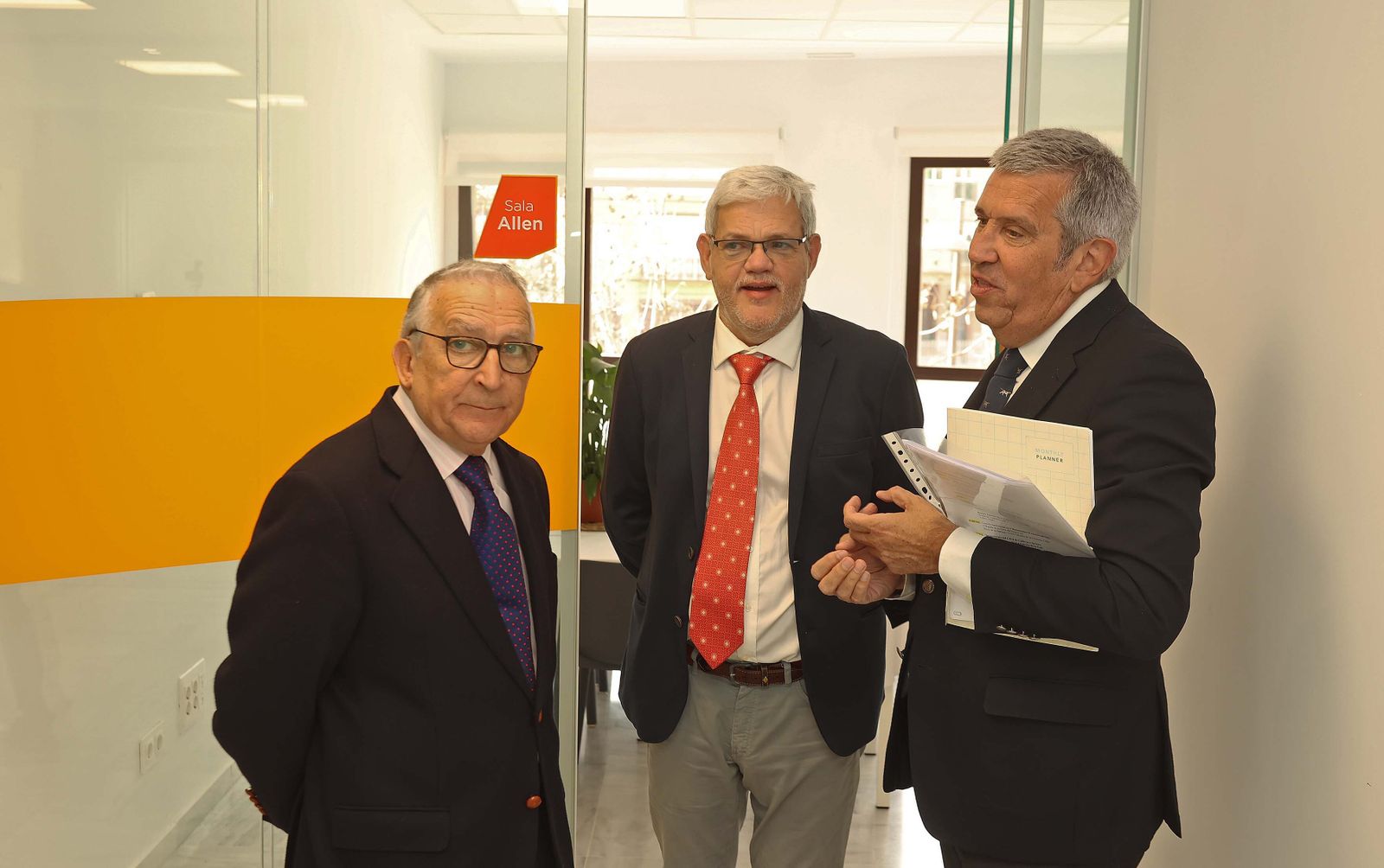 Imágenes de la inauguración del coworking digital La Llave en Algeciras