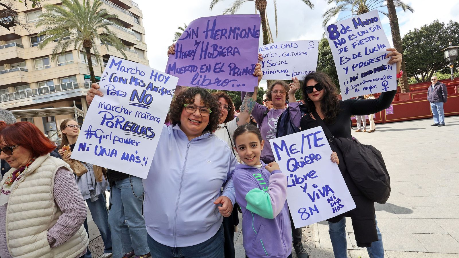 Imágenes de la manifestación en Jerez por el Día Internacional de las Mujeres