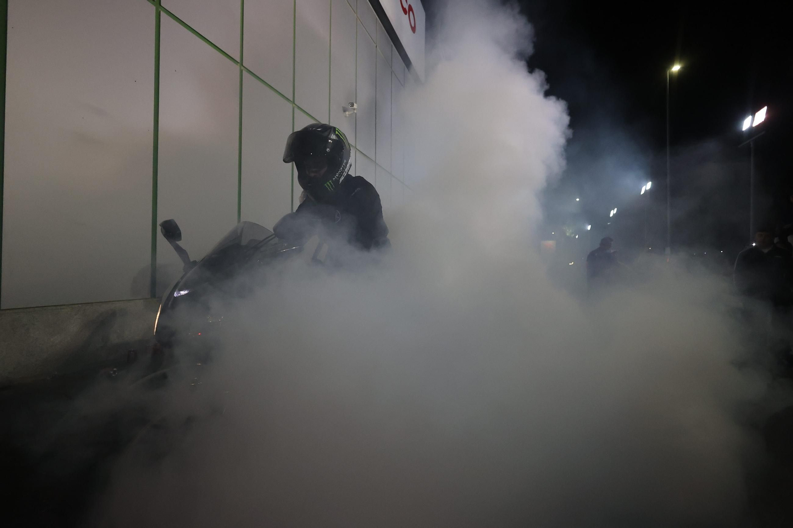 Ambiente en la Avenida de Europa el viernes del Gran Premio de Jerez 2025