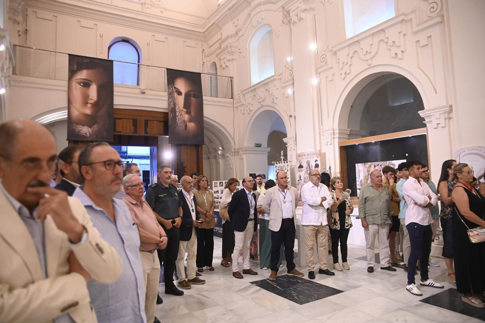 Exposición con motivo de la coronación canónica de la virgen de Luna