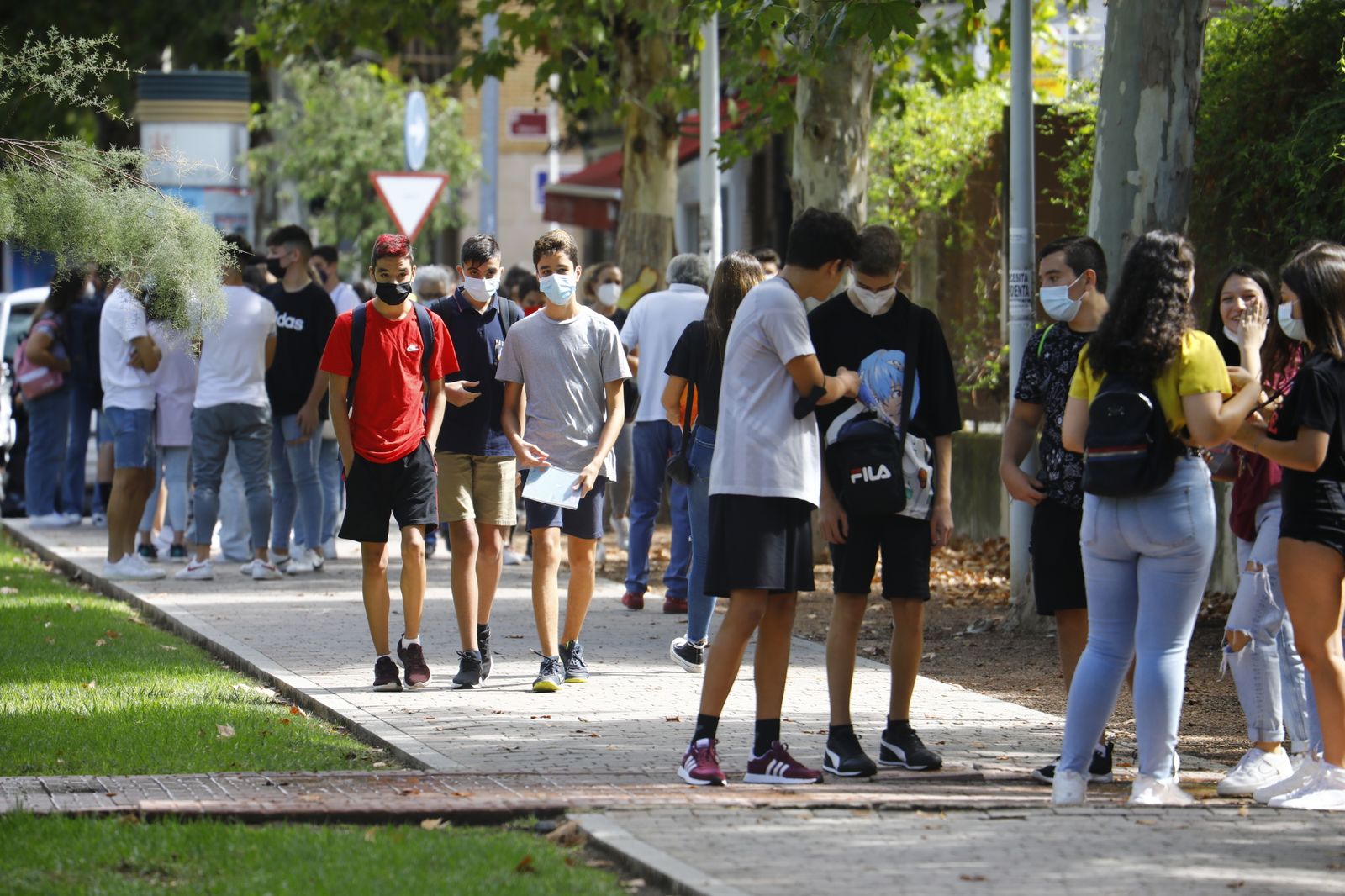 La vuelta a las aulas de los estudiantes de Secundaria y FP de Córdoba en el curso 2021/2022, en imágenes