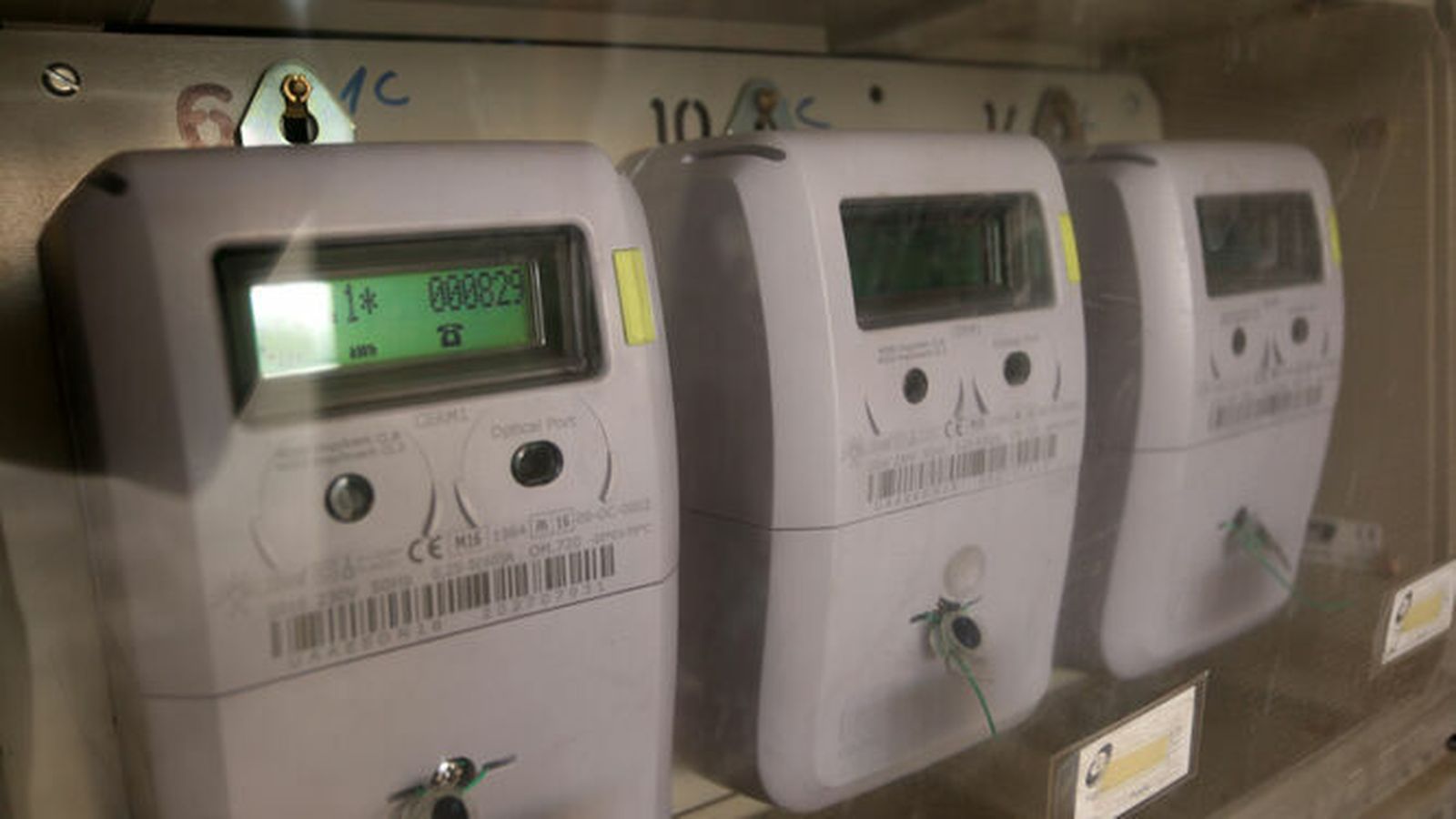 Contadores de electricidad consumida en un edificio.