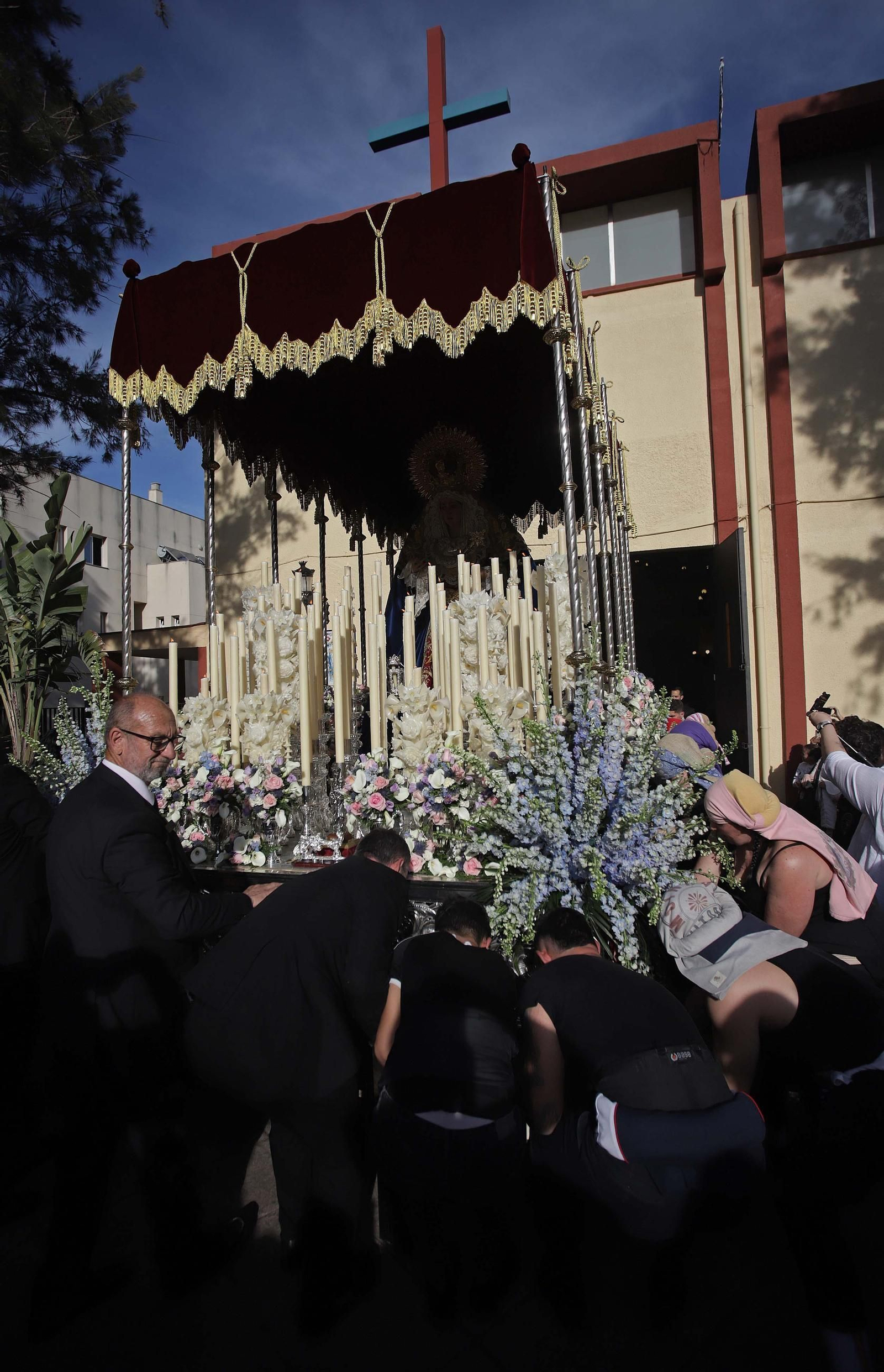 Fotos del Jueves Santo en Algeciras: Tres Caídas y Nazareno