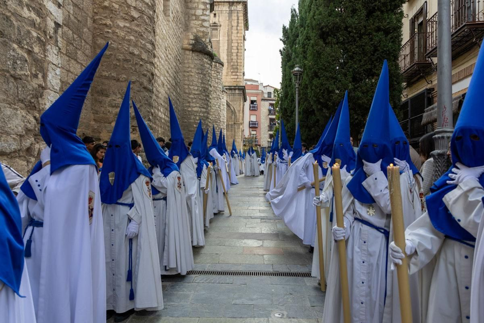 Los jiennenses arropan a las tres cofradías de la tarde en un Domingo de Ramos más caluroso de lo esperado (I)