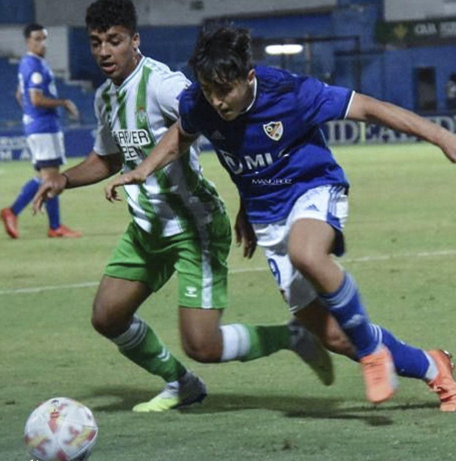 Omar, durante un partido de pretemporada con el Betis Deportivo ante el Linares
