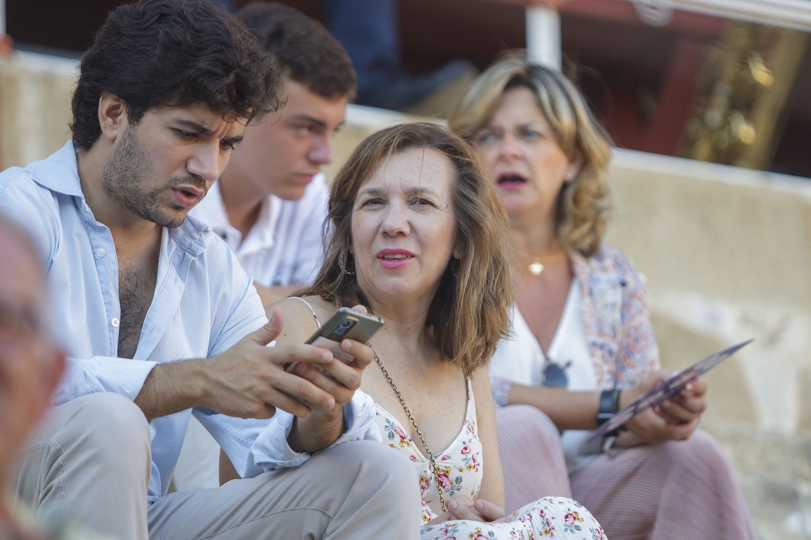 Búscate en la corrida de toros de El Puerto con Escribano, Morilla y Pinar
