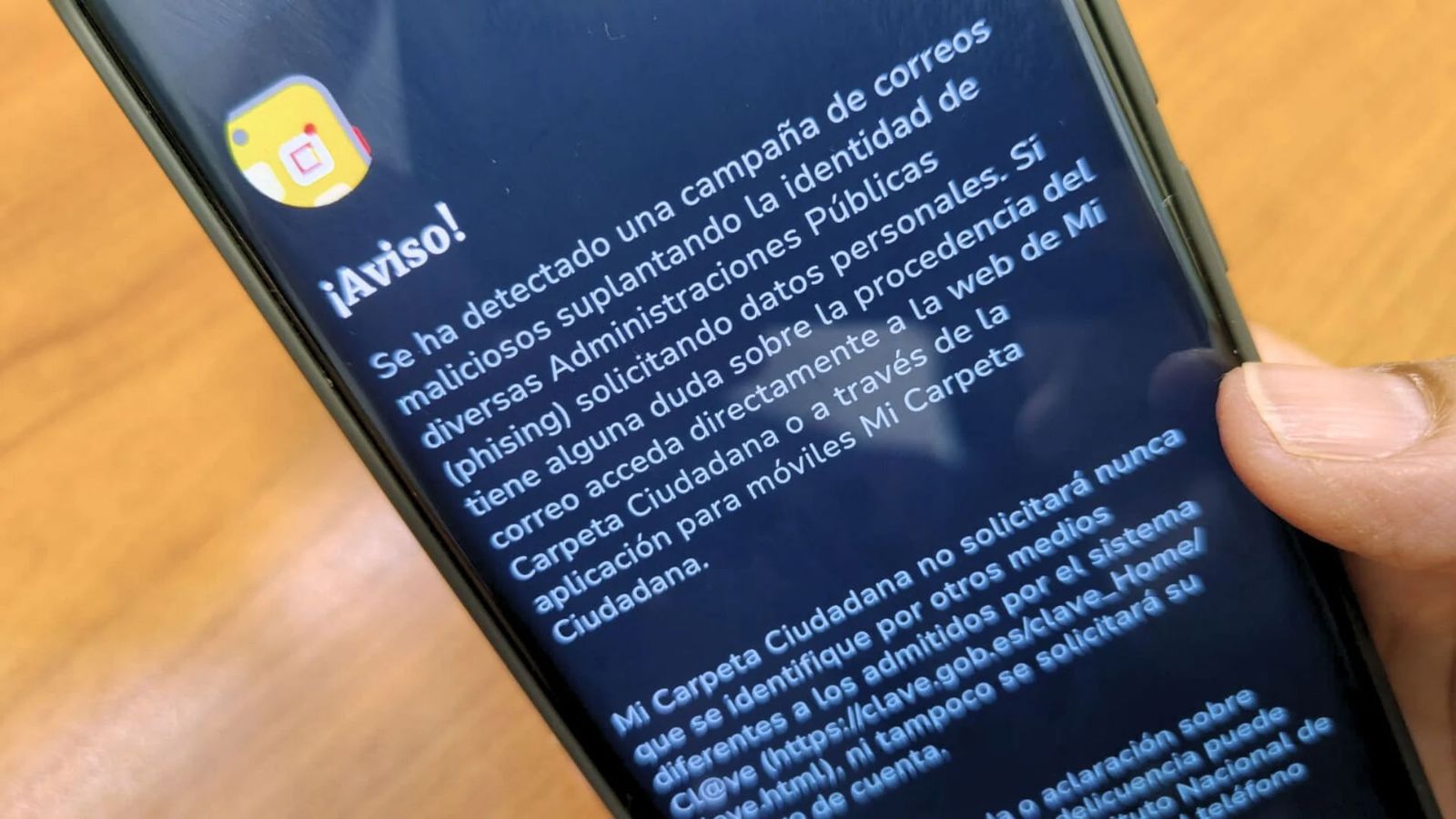 Mensaje de alerta de Incibe por la estafa de 'Mi Carpeta Ciudadana'.