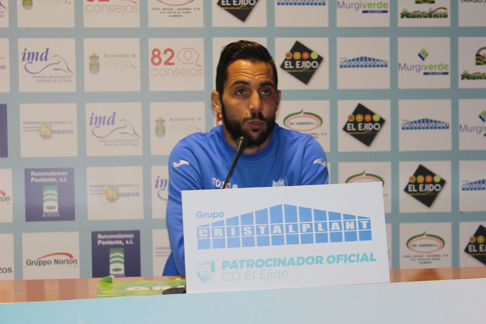 Velasco, en la rueda de prensa.