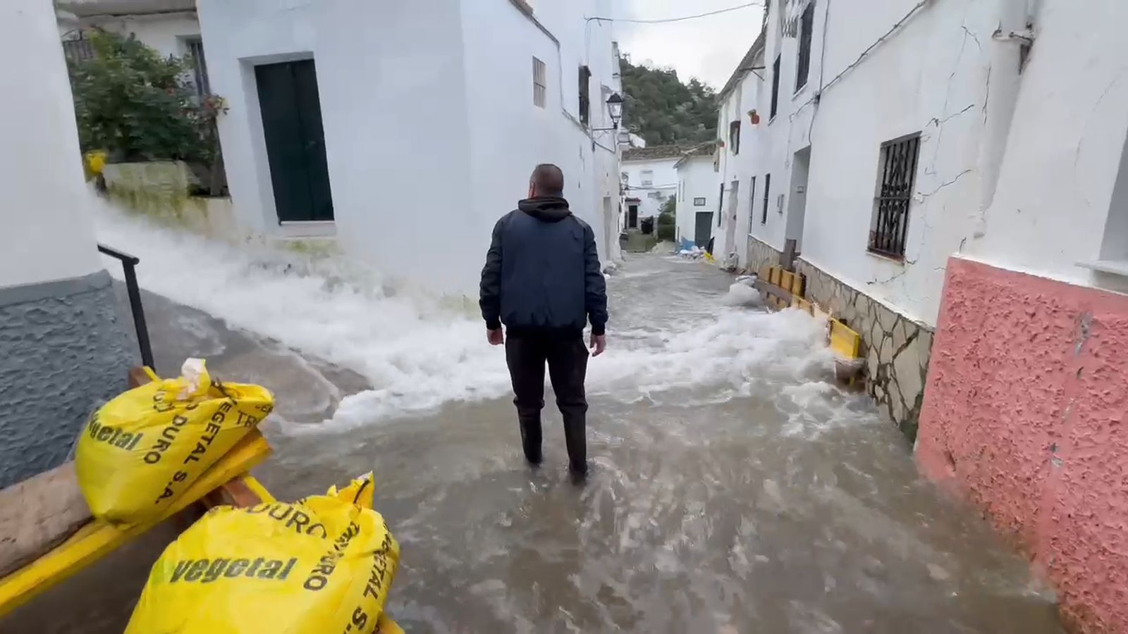Ubrique recupera la normalidad