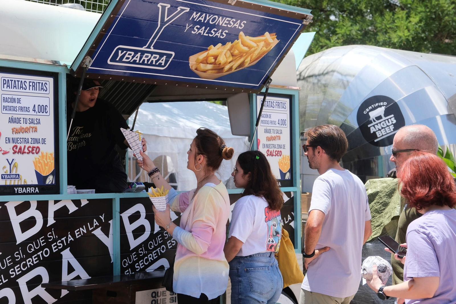 The Champions Burger vuelve a llenar El Vial de Córdoba en su primera jornada de tarde, en imágenes